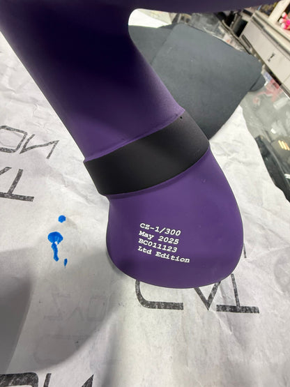 Cat Zyon Dark - 24 inches